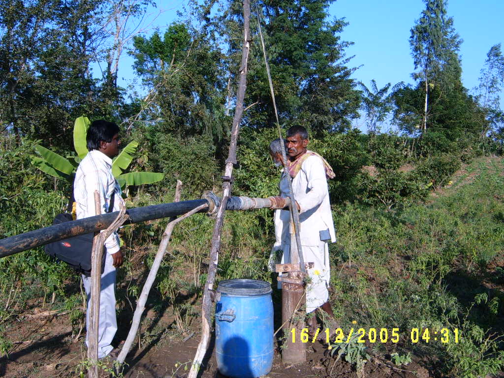 ಜಲಜಾಗೃತಿ(21) ಬಡವರಿಗೆ ಕೊಳವೆಬಾವಿ ನೀರು ದಕ್ಕಲಿಲ್ಲ